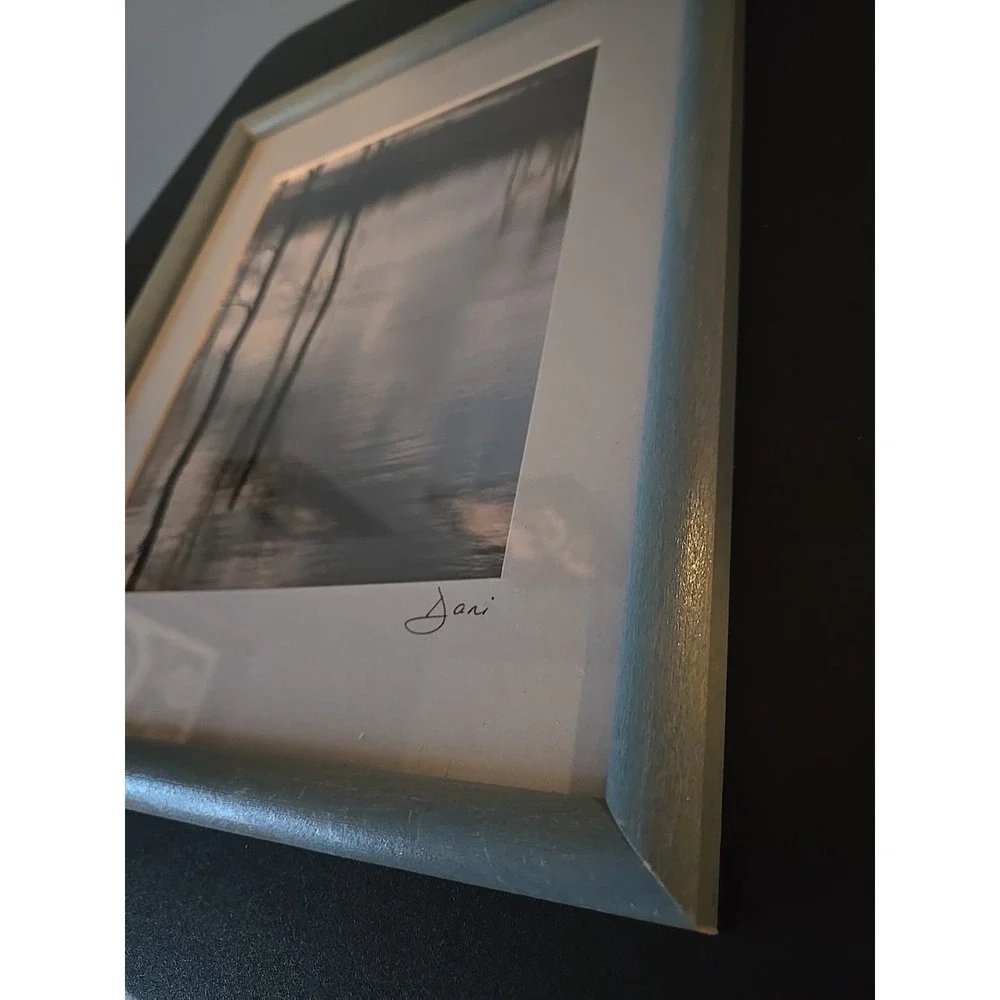 Picture frames  Assortment Of Size And Style Wood Metal Glass Art Included‎